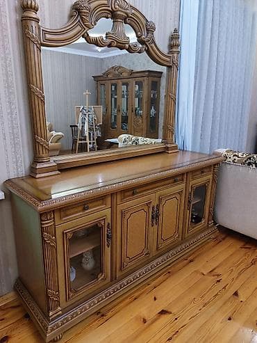 masa ayaqlari: Komod, Servant — 10