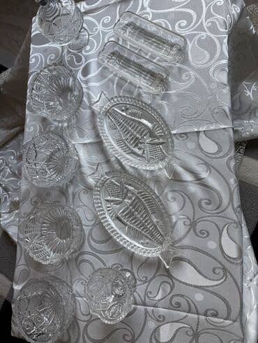 pul qablari: Qab qacaq boyuk baliqlar her biri 15
digerleri 10 azn — 8