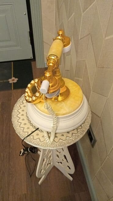 stol ustu komputer qiymeti: Retro üslubda masaüstü telefon - Dizayn: Qızılı detallarla bəzədilmiş — 2