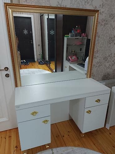 salon divanı: Yeni, Saş kəsimi üçün masa, Güzgülü — 2