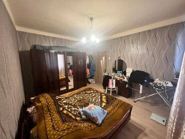 sumqayit 12 mkr ev satilir: Bakı, 3 otaqlı, Köhnə tikili, m. Xalqlar Dostluğu, 62 kv. m — 6