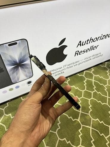 iphone 13 pro ekranı: IPhone 14 Pro, 256 GB, Black Titanium — 6