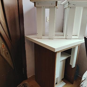 ofis masalari: Qonaq otağı üçün, Açılmayan, Kvadrat masa, 4 stul — 4