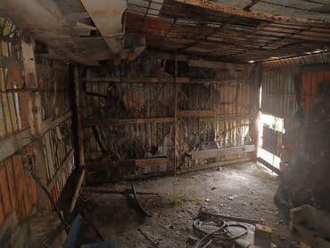 meyve tərəvəz: RT Arxasında körpüdən sağda 2 ci küçədə 2 mərtəbəli 8 otaqlı həyət evi — 33