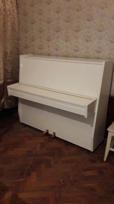 kuban qazı: Pianino КУБАНЬ Rusiya stehsalı olan Zəmanətli Ağ rəng. Cadırılma və — 4