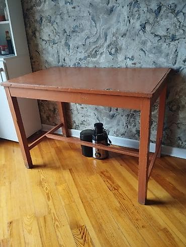 saatlar type 0: Stol 110 En 68 sm ayaqdan hün 77 sm — 5