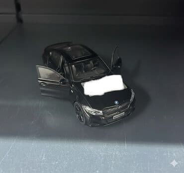 demir utu: Ağ rəngli metal oyuncaq sedan avtomobil maketi - Korpus: metal — 10