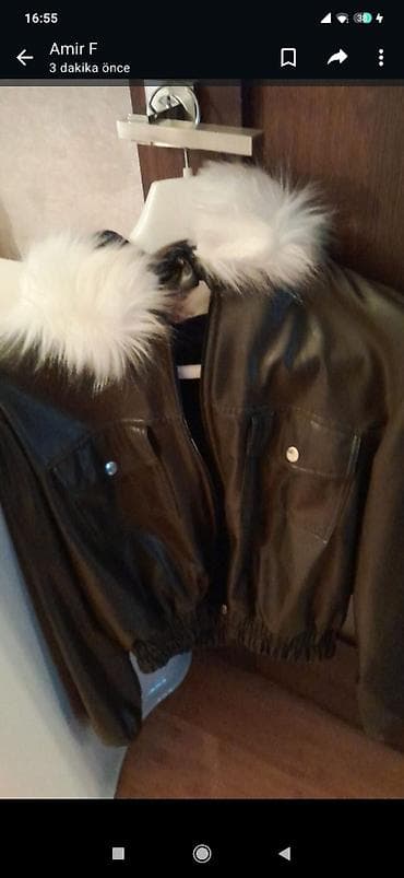 Плащи: 45m alinib 2defe geynilib 20m satilir.M razmer — 1