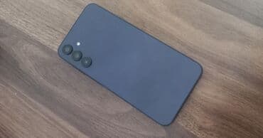 Повербанки: Samsung Galaxy A15, 128 ГБ, цвет - Черный — 3