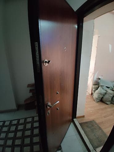 qapi demir: Seyf qap, ela vəziyyətdə. hərşey — 2