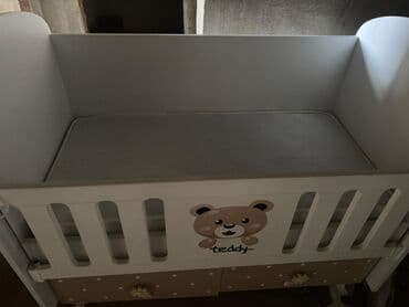 fasad boyaları: Для девочки и мальчика, Четырехугольная, Колыбель, С матрасом, Без механизма качания — 1