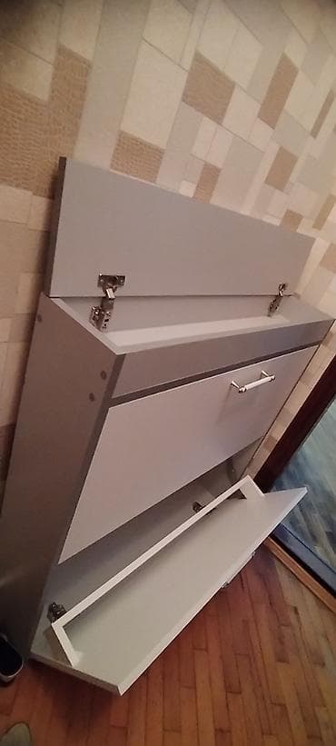 koridor ucun dolap: Yeni, 3 qapılı, Rəngli, Açılan, Düz dolab — 3