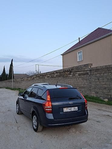 masin kia: Kia Ceed: 1.4 l | 2009 il Universal — 4