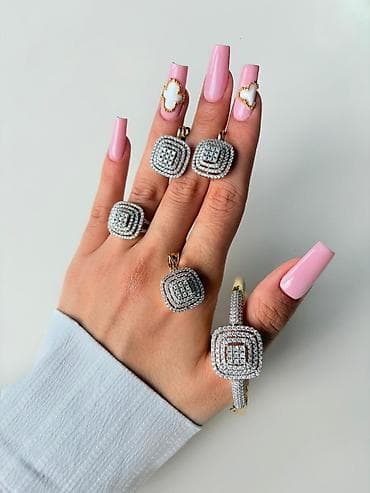 gumus kamplektler: Dəstə daxildir: Üzük — 4