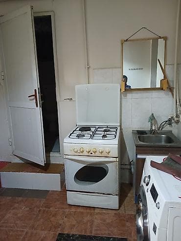 suraxanıda kirayə: 1 otaqlı mənzil/otaq kirayəlik - Geniş, işıqlı otaq; hündür tavan, iri — 9