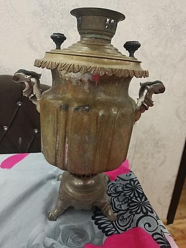 simovar: Antik mis samovar – köhnə rus üslubu Üstünde tulla qabari keyfiyyət — 3