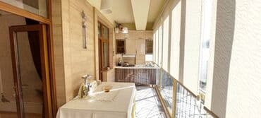 bakida satdiq evler: Sumqayıt şəhər Bulvar küçəsində Sumqayıt City,kompleksində,4 — 5