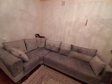 divan: Künc divan – yumşaq toxumalı, boz rəng çalarlarında, geniş oturma — 2