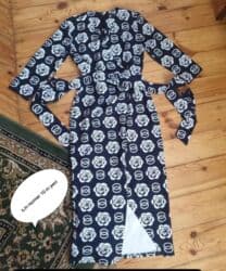 yupqa kofta: Qadın geyimləri dəsti - Qara rəngli t‑shirt: Ön hissədə “alexander — 13