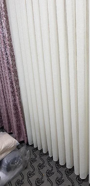 Türkiyə istehsalı olan krem və ağ rəngli qalın kətan tül. İstənilən