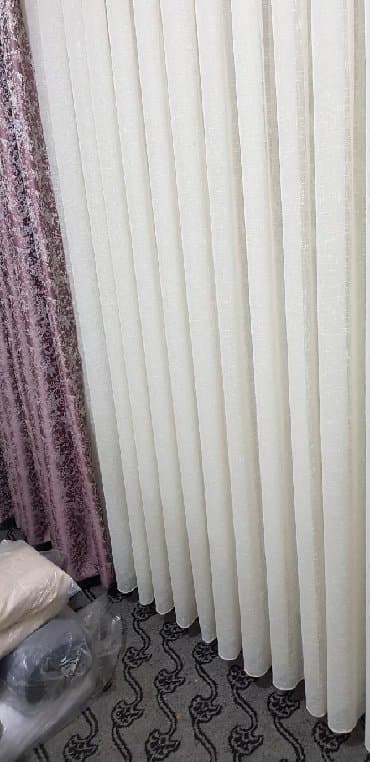 parda tül: Türkiyə istehsalı olan krem və ağ rəngli qalın kətan tül. İstənilən — 1