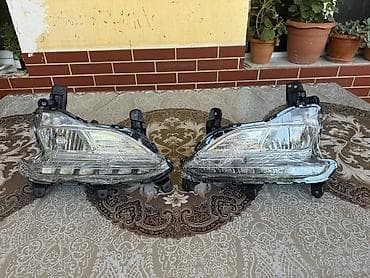 stop fara: Komplekt, Duman əleyhinə faralar, Toyota, 2017 il, ABŞ — 1