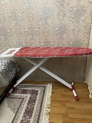 Ütü masası - Geniş və uzunsov səth: komfortlu ütüləmə üçün. - Parça