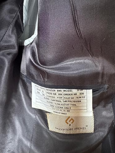 deniz geyimi: Kişi kostyumu – tünd boz rəngdə, incə şaquli zolaqlı klassik dəst — 7