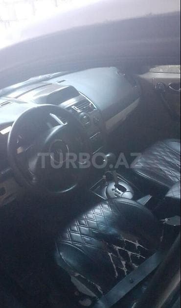 mini traktorlarin azerbaycanda satisi: Renault Megane sedan - Korpus: gümüşü rəng, 4 qapı, arxa parkinq — 4