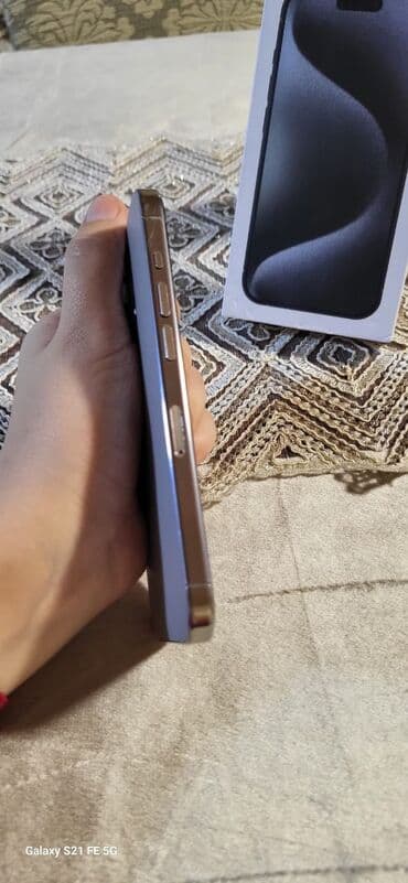 honor 70 qiymeti irşad: Məhsul: Smartfon (qutu ilə) Xüsusiyyətlər və dizayn: - Düz, metal — 4