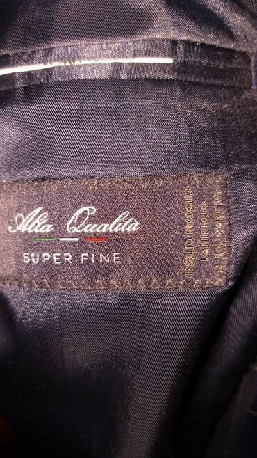 kişi ucun klassik qara kostyum: Detallar nezere alinib.keyfietli kostyumdu.coox bahali alinib — 3