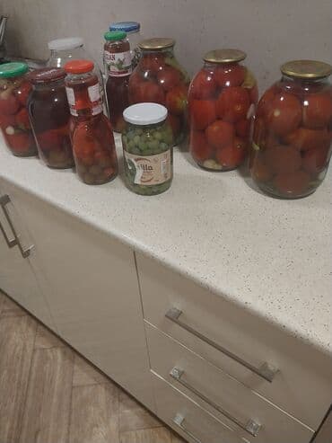 Digər qida məhsulları: Məhsul: Ev üsulu konservlər Tərkib və çeşidlər: - Pomidor turşusu – 3 — 2
