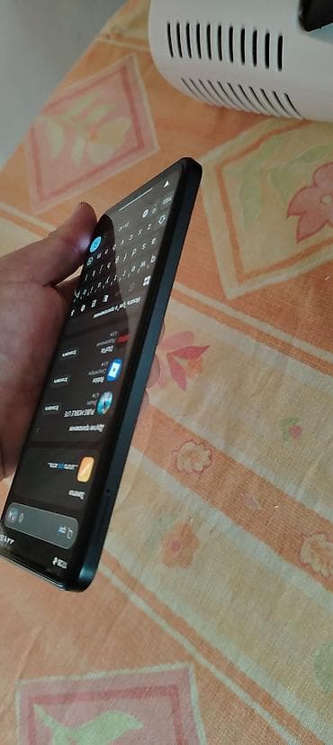 galaxy note: Xiaomi Redmi Note 12 (görsellərdə) - Ekran: 6.67" AMOLED, mərkəzi — 2