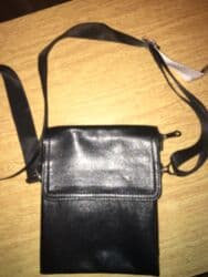 Çiyin çantası, Armani Exchange, Yeni