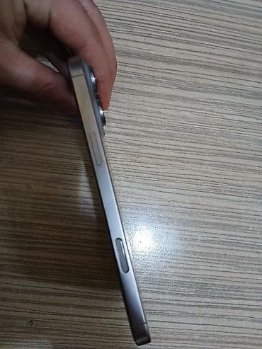 mingecevir iphone: IPhone 16 Pro Max, Natural Titanium — 4