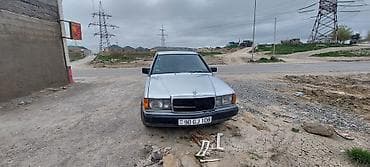 Mercedes-Benz 190 (W201): 0.2 l | 1988 il Sedan