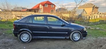 Opel Astra: 1.6 l | 1999 il Sedan