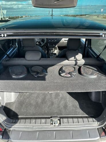 goran təkər satışı: VAZ (LADA) 4x4 Niva: 1.7 l | 2023 il 40000 km Ofrouder/SUV — 7