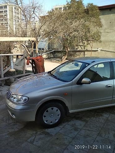 nissan note 2014: Nissan Sunny sedan - Kuzov: 4 qapılı sedan, qızılı rəng - Mühərrik — 3