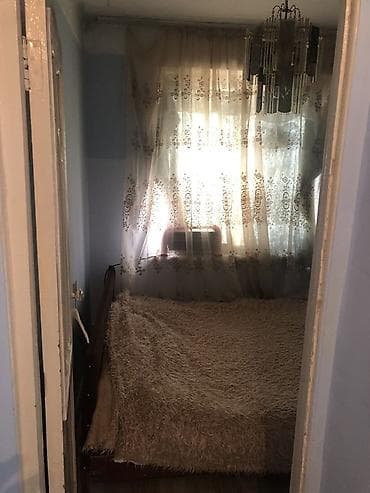 bulbulede evler: 1 otaqli iki otaga duzelip kuxna balkonda yerlesir temirli paltar — 3