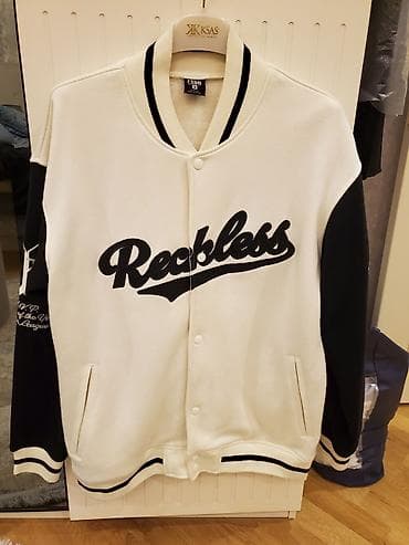 sumqayitda jaket: Varsity stilində unisex jaket,demək olar ki,təptəzədir, cəmi 1-2 dəfə — 4