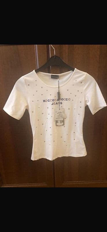 cins tulumlar: Rocco Barocco Jeans qadın T‑şörtü - Rəng: ağ - Qısaqol, yuvarlaq yaxa — 1