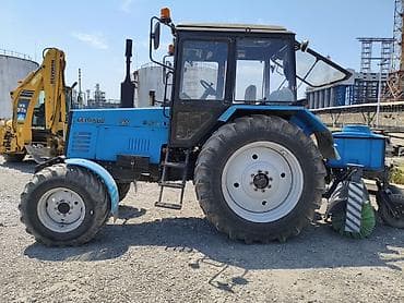 en keyfiyyetli motor yağları: Traktora qoşulan yol süpürmə və su çiləmə qoşqusu - Təyinat — 2