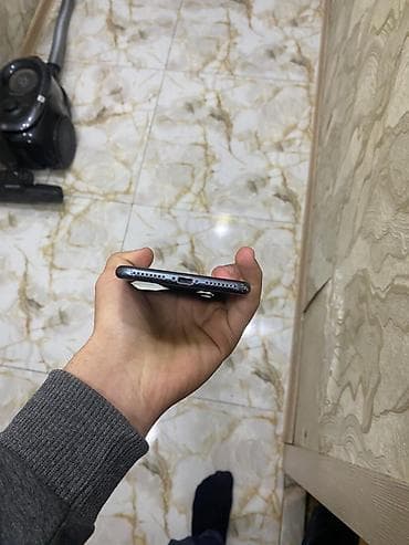 ikinci el s23 ultra: IPhone 8 Plus, 64 GB, Qara, Barmaq izi — 8