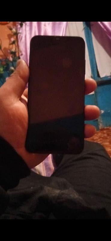 iphone x ekranı: Smartfon - Ekran: damla formalı ön kamera çıxıntısı olan tam ekran — 2