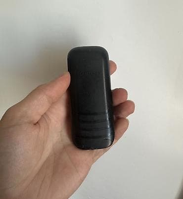 telefin: Samsung GT1200, rəng - Qara, Düyməli — 3