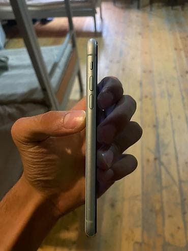 iphone 2: IPhone 11, 64 GB, Yaşıl, Face ID — 7