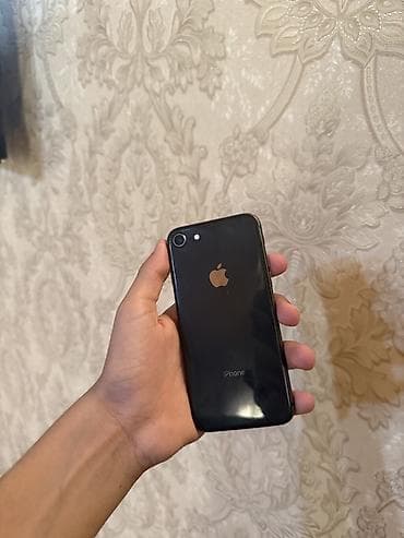 sim limitsiz internet: IPhone 8, Qara, Simsiz şarj — 3