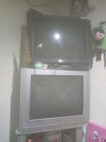 İki ədəd köhnə model kineskop televizor dəsti - Samsung CRT televizor