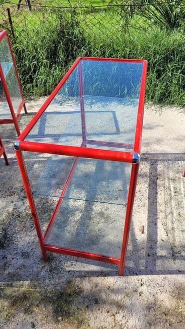 Magazın üçün vitrinler